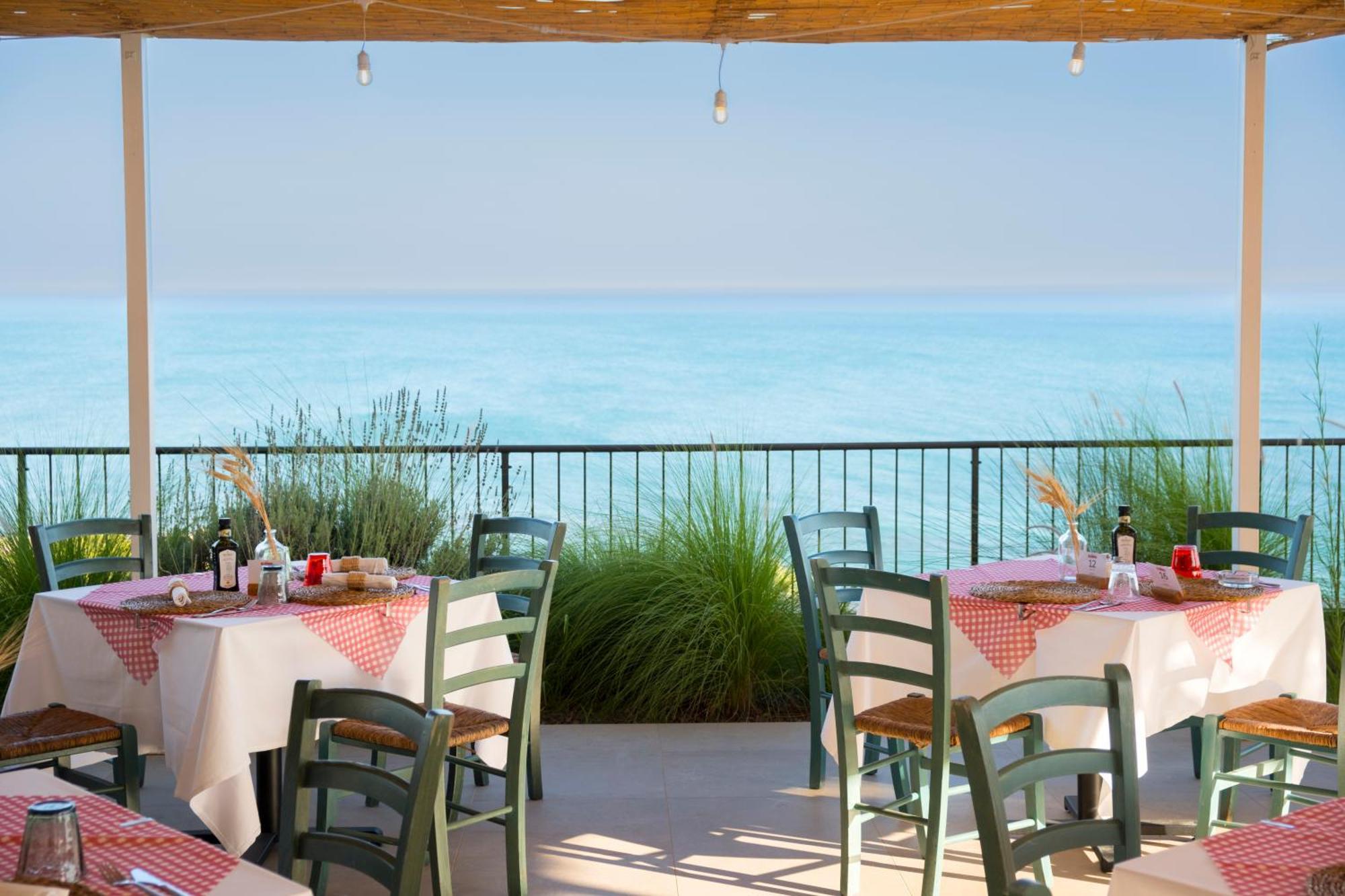 Mangia'S Torre Del Barone Resort Шака Екстериор снимка